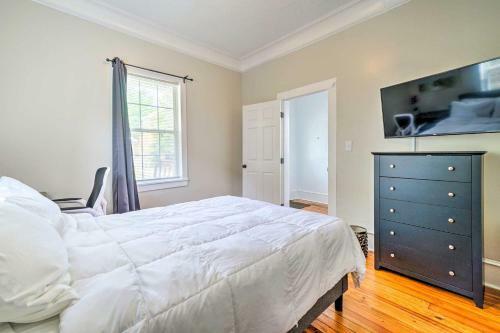 Cozy Home About Half-mi To Brooklyn Arts District