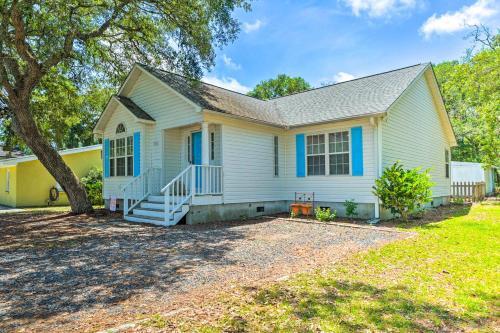 Just Beachy Island Cottage About 1 Mi To Ocean!