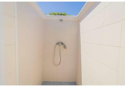 Villetta Con 2 Bagni Spiaggia Maldive Salento M609