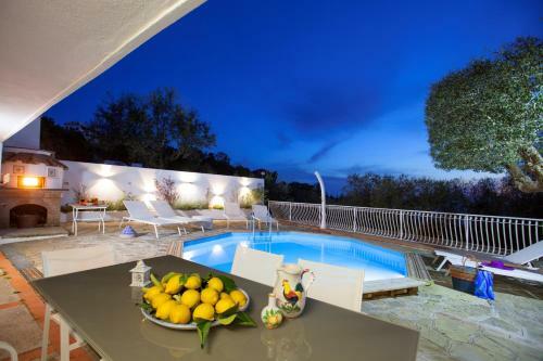 Amore Rentals - Villa Venus