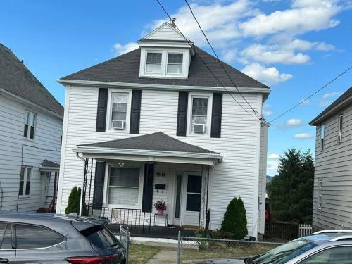 Apartamento 4 Bedrooms & 2 Bathrooms ?dhanu?s Place?