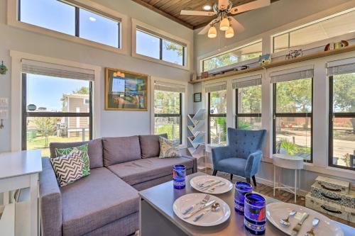 Upscale Tiny Home - Boho-chic Austin Getaway!