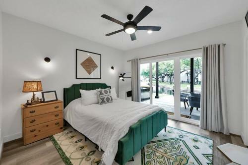 Evergreen Cove - Lakeside Townhouse On Lake Conroe