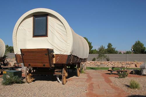 Zion White Bison Glamping & Rv Resort