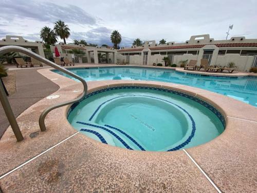 Amira Resort 30 - Quiet Luxury Stay - Sleeps 4