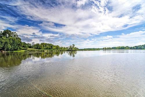 Charming Horicon Cottage And Dock On Rock River
