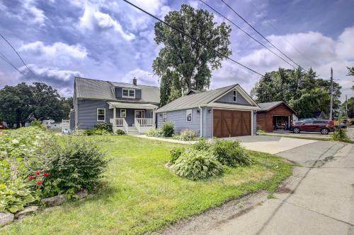Charming Lake Winnebago Retreat Dock And View!