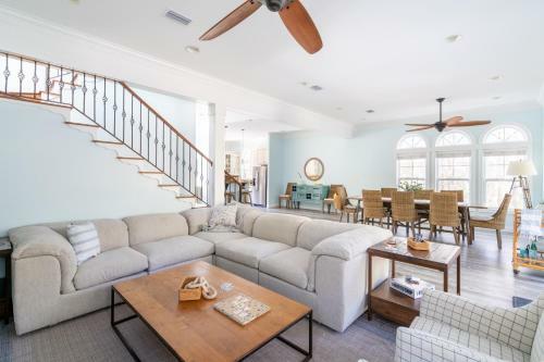 Augustine By Avantstay Stunning Home W Gorgeous Interior & Multiple Patios