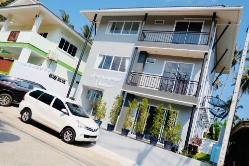 Apartamento Jeerawan House