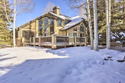 Upscale Edwards Townhome With Hot Tub And Deck!