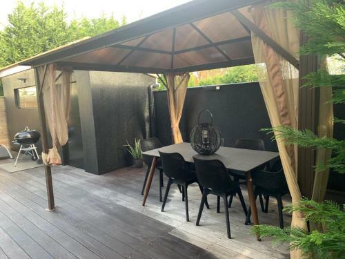 La Dolce Villa Moderne Avec Piscine Chauff�e � Bordeaux Caud�ran