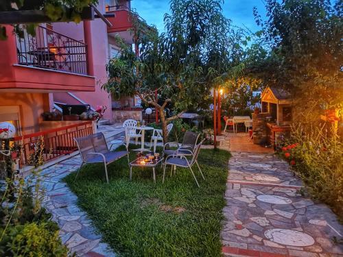 Groundfloor Apartment Nikiti No. 2