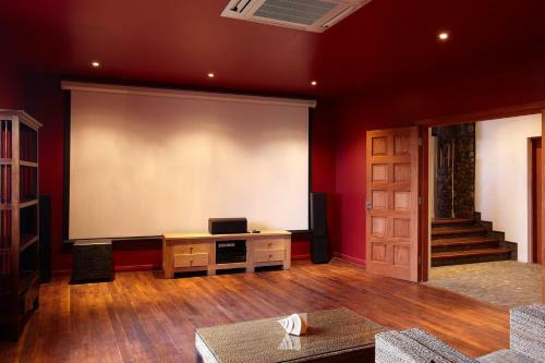 Hotel Nanuku Resort & Spa
