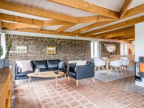 Holiday Home Bl�vand Cclxxii