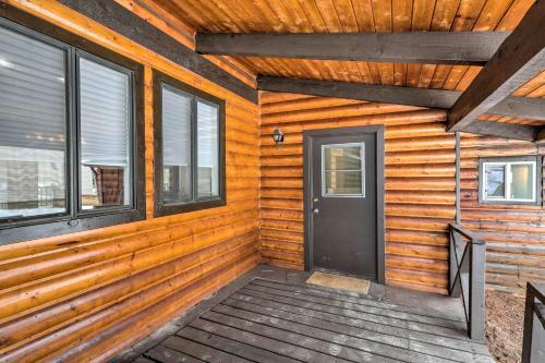 Sophies Getaway Updated Cabin About 1 Mi To Hiking!