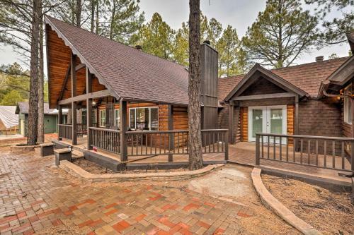 Sophies Getaway Updated Cabin About 1 Mi To Hiking!