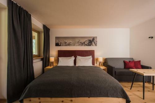 Hotel Dolomitenhof & Chalet Alte Post