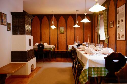 Hotel Dolomitenhof & Chalet Alte Post