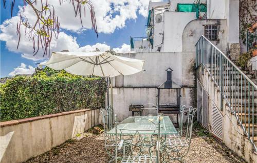 Six-bedroom Holiday Home In Luque