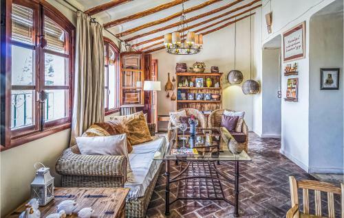 Six-bedroom Holiday Home In Luque