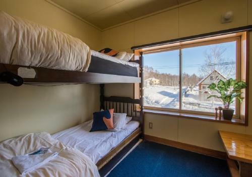 Hooting Owl Lodge