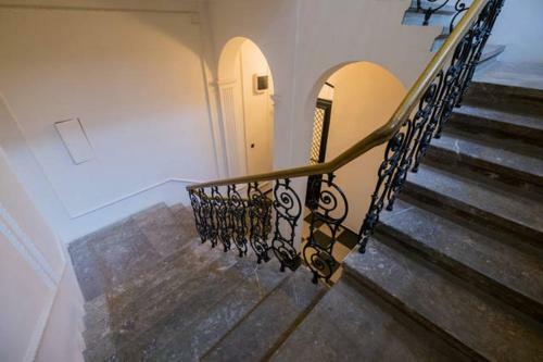 Lella Apartment - Pedestrian Zone & Charming Balcony