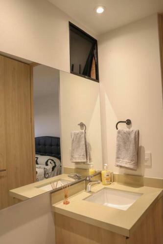 Arriendo Espectacular Apartamento Zona Financiera