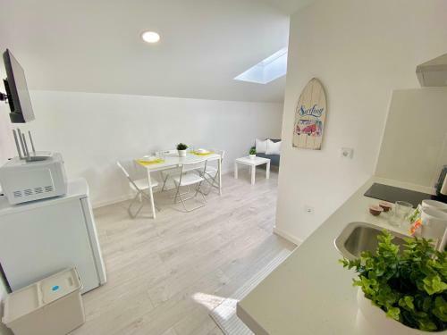 Brighthouse - Modern Apartments In S�tio Nazar�