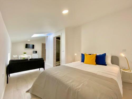 Brighthouse - Modern Apartments In S�tio Nazar�