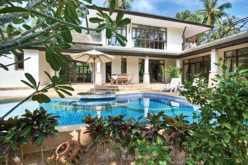 4 Bedroom Pool Villa 1 ~ 30 Seconds Walk To Beach