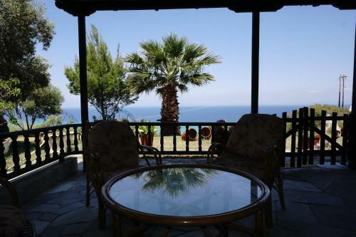 Danae's Holiday Home