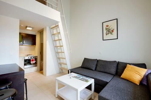Vivian Art Apartments