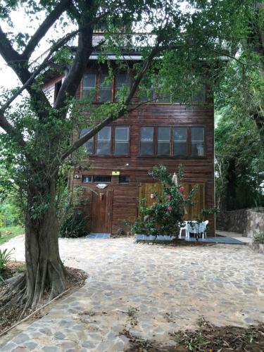 Roatan Bed & Breakfast Apartments