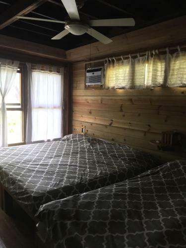 Roatan Bed & Breakfast Apartments