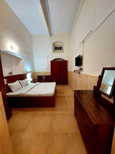 Hostal Room In Lodge - Duplex Suite 2 - Enjoy Your Ultimate Workations