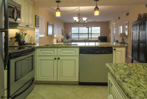 Carlos Pointe 421 By Kathy Nesbit Vacations