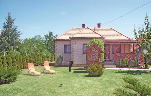 Holiday Home Balatonfenyves 40