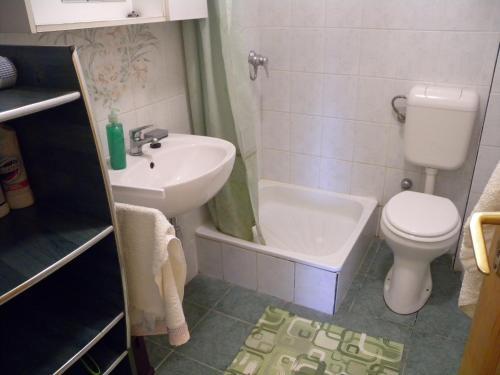 Apartment Balatonfenyves 1