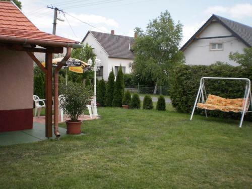 Apartment Balatonfenyves 4