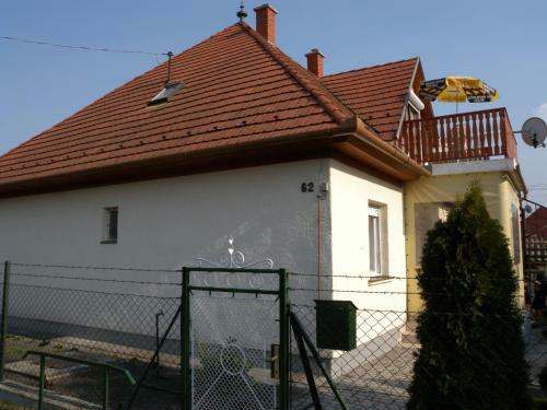 Apartment Balatonfenyves 4