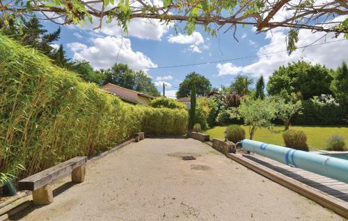 Holiday Home Loriol Sur Dr�me 40