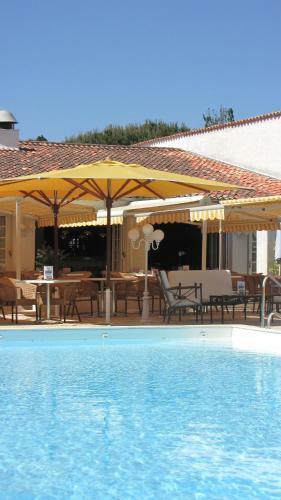 Hotel H�tel Les Gollandi�res
