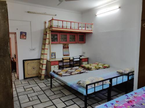 Hostal House No. 87