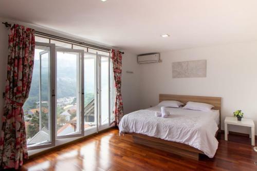 Villa Keluarga Resor Dago Pakar Bandung - Dengan View Bukit