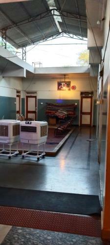 Hotel Sarvodaya Deluxe Lodge