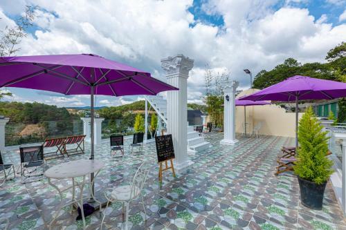 Shin Village Hotel