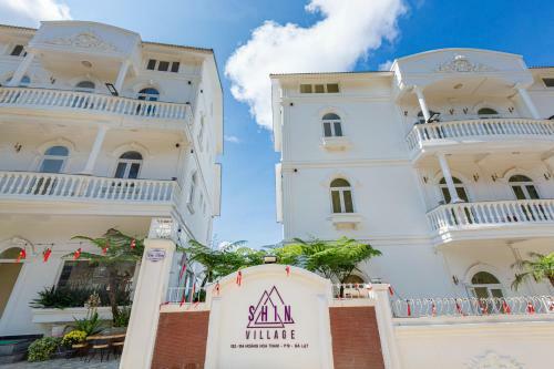 Shin Village Hotel