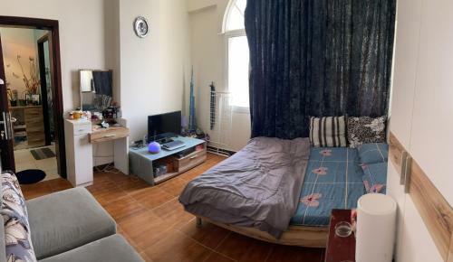Lovely One Bedroom In Cozy Shared Apartment