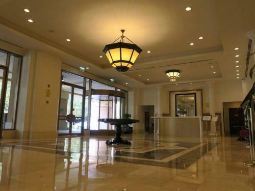 Lovely 1 Bed Served Apartment With Pool
