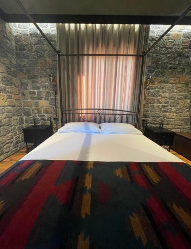 Hostal Helga's Guesthouse